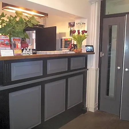 The Concert Hotel 3*